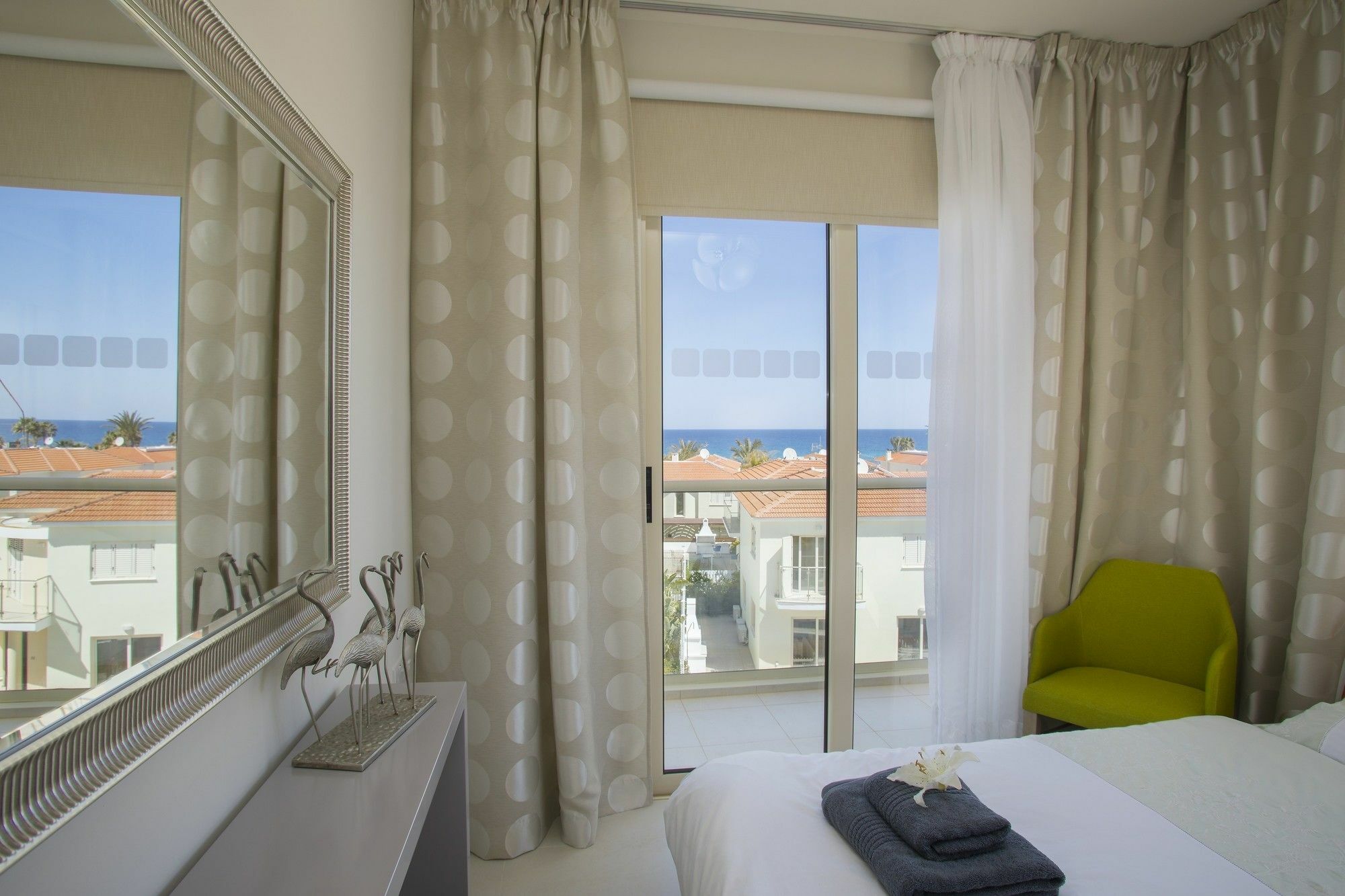 Marianna Suite Pernera ภายนอก รูปภาพ